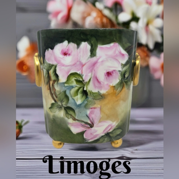 Antique Limoges 1919 Pink Roses Green Background Cachepot Gold Accents Vase - Picture 1 of 14